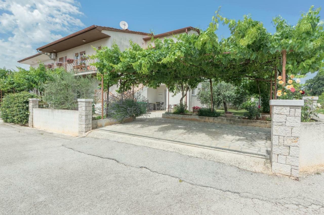 Apartmán Apartman Inga Pula Exteriér fotografie